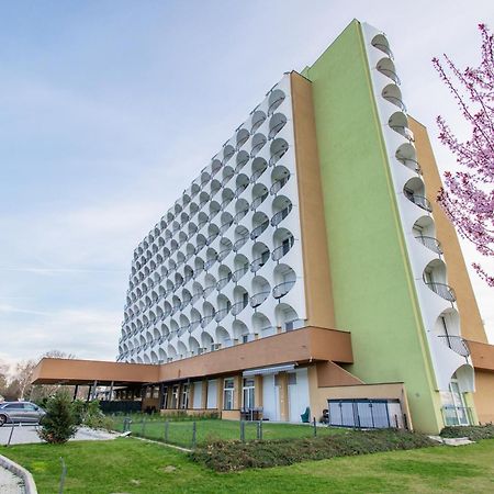 Marine Apartman By Bltn Siofok Ngoại thất bức ảnh