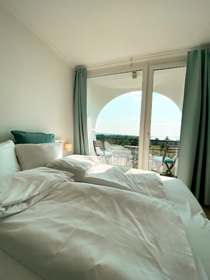 Marine Apartman By Bltn Siofok Ngoại thất bức ảnh